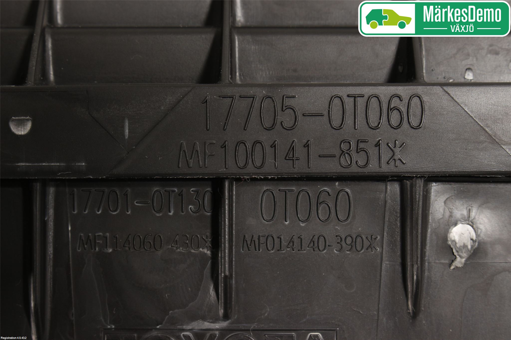 Toyota AURIS 13-19 Luftrenare