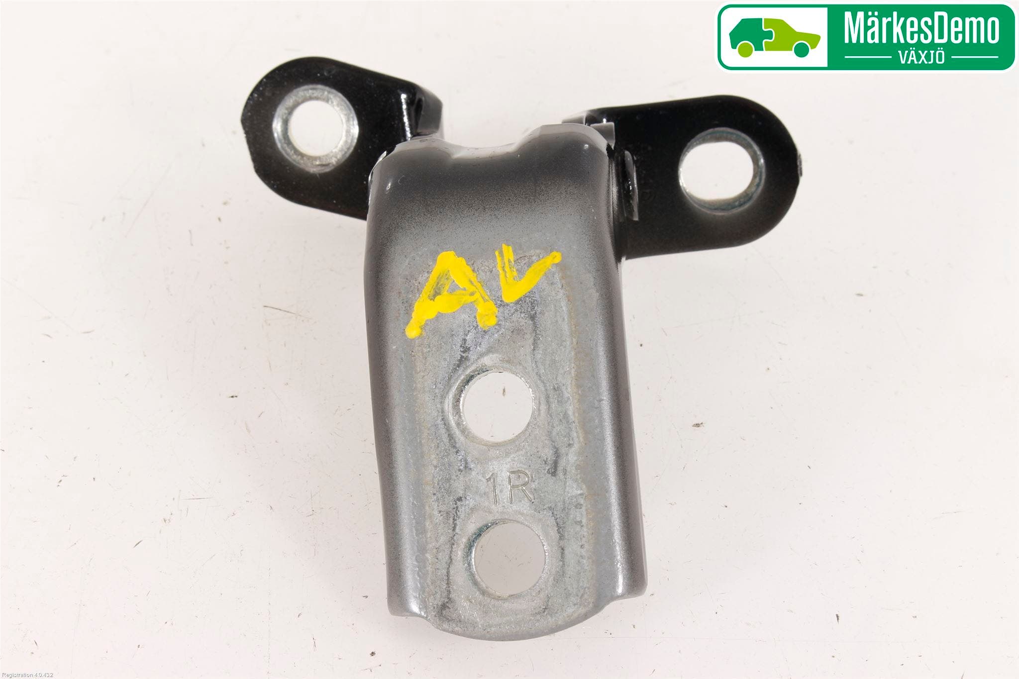 Lexus CT 200h Dörrgångjärn