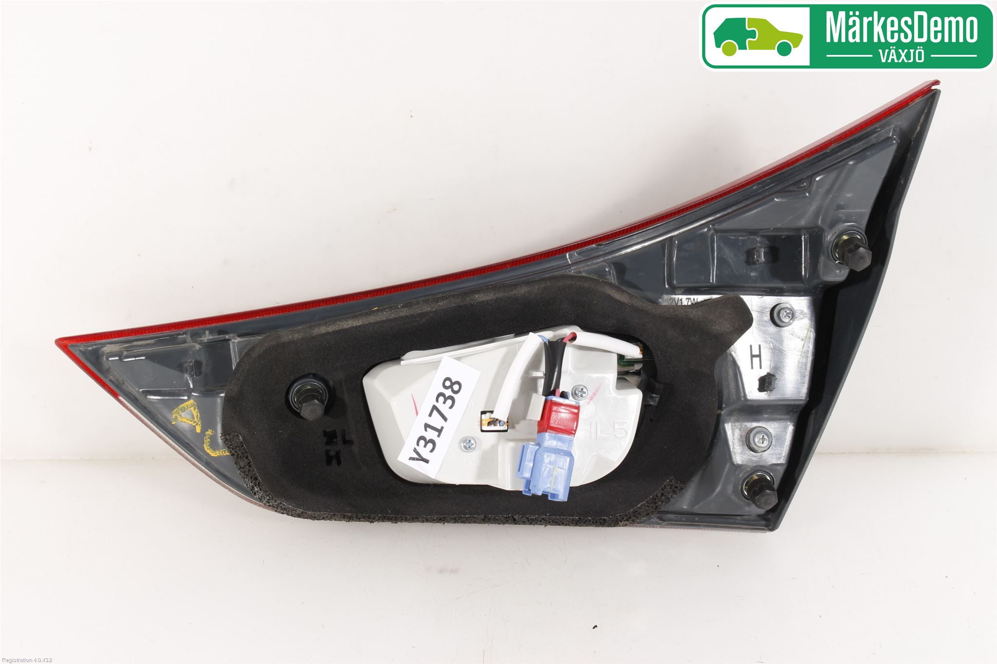 Toyota AURIS 13-19 Bakljus Lucka Vä