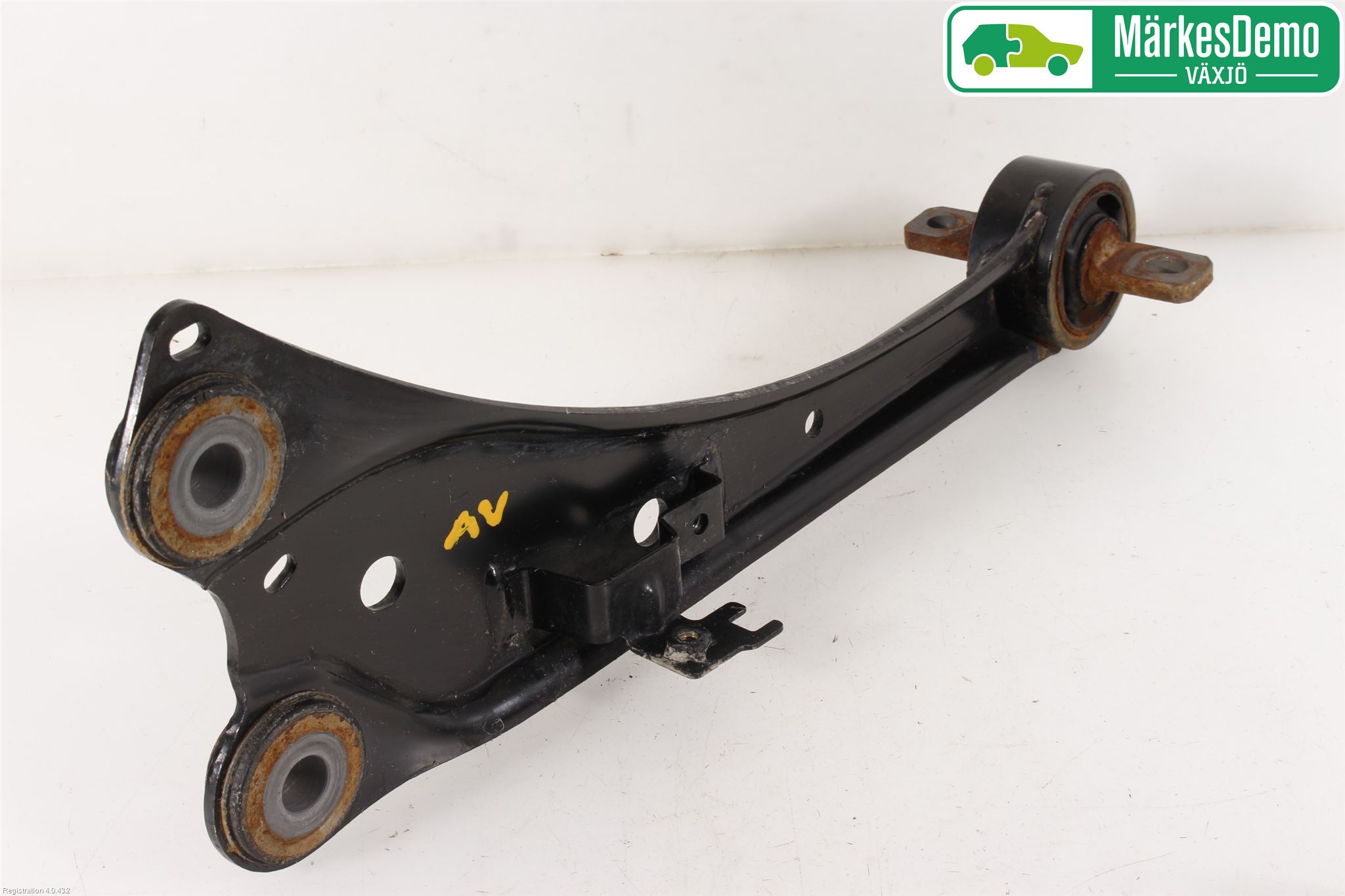 Lexus CT 200h Bärarm Bak Vänster