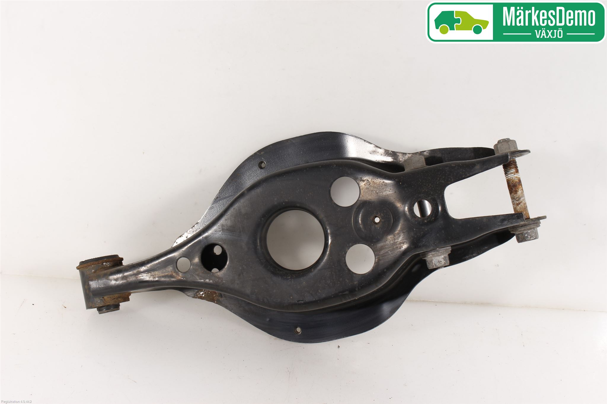 Lexus IS 250/350 14-20 Bärarm Bak Vänster