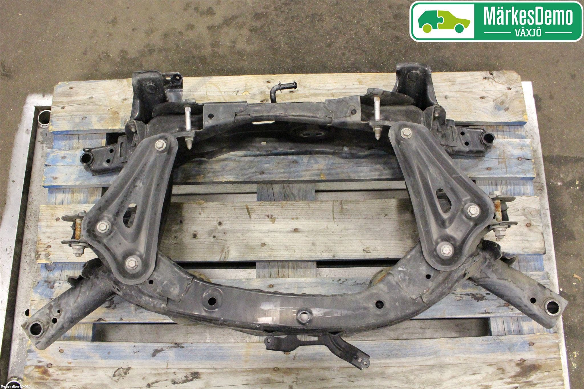 Toyota RAV4 13-18 Bakaxelbalk