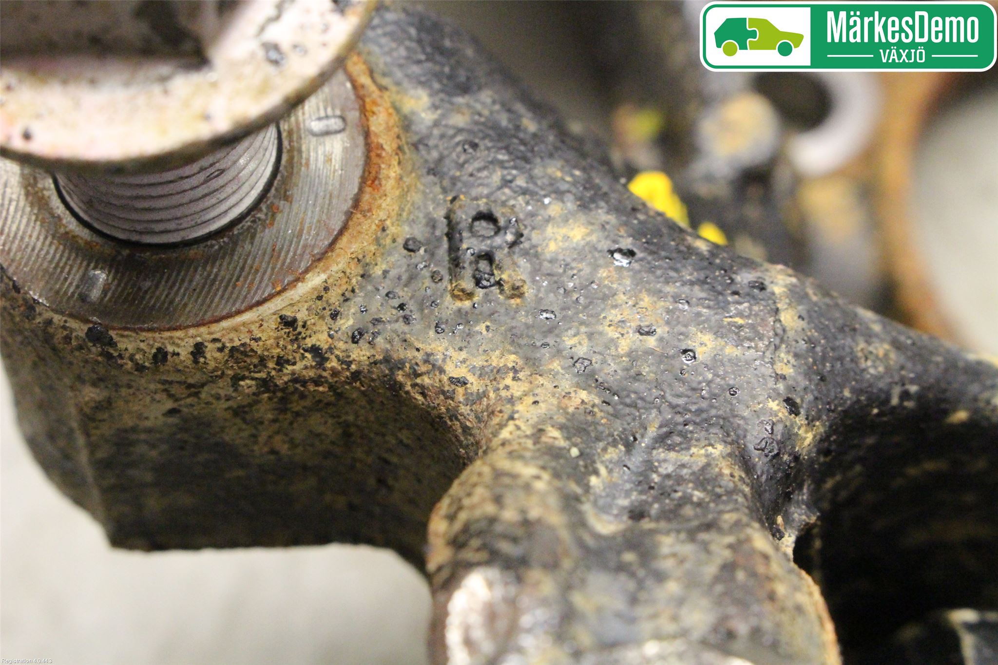 Toyota RAV4 13-18 Hjullagerhus-Spindel Hö B