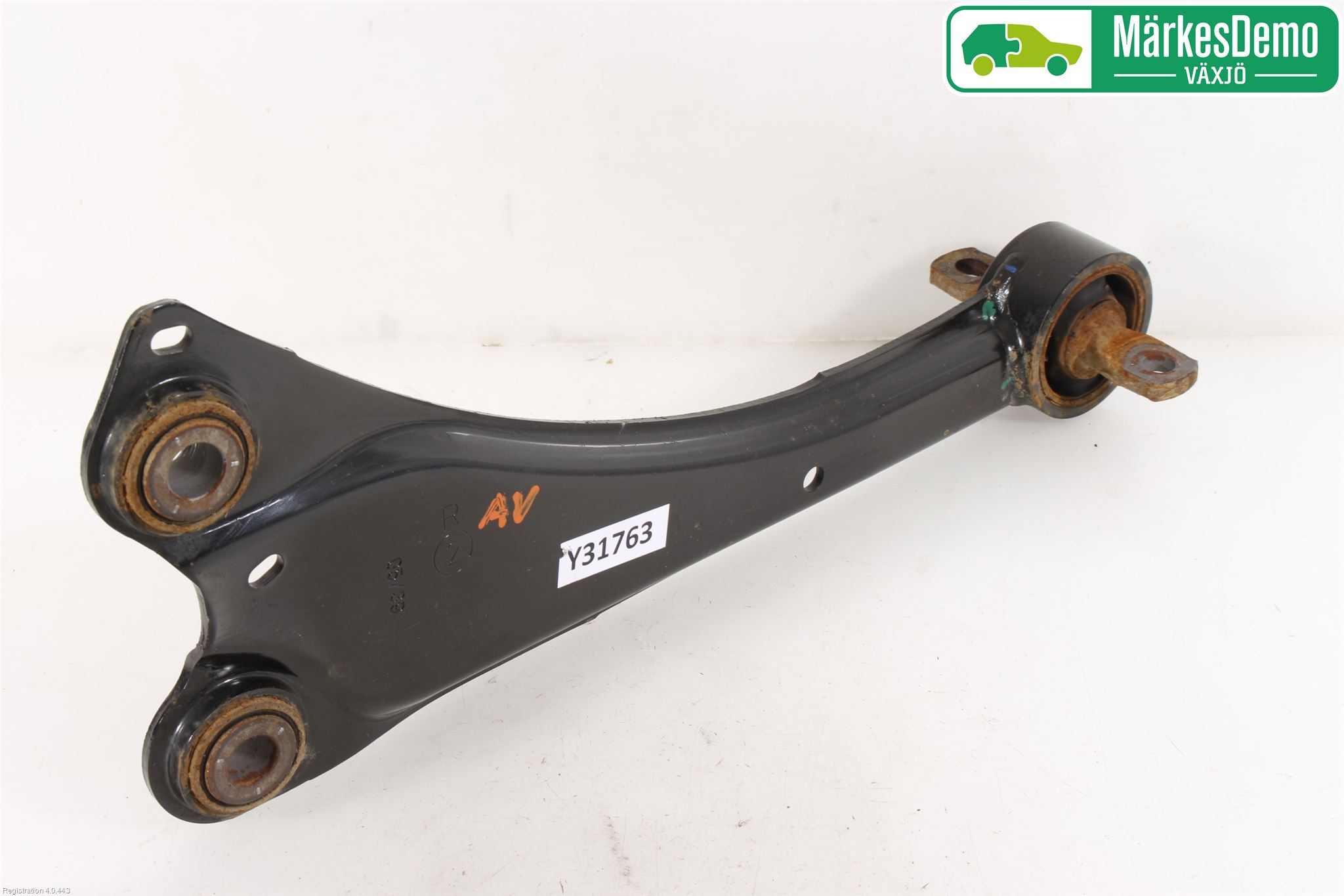 Toyota AURIS 13-19 Bärarm Bak Höger