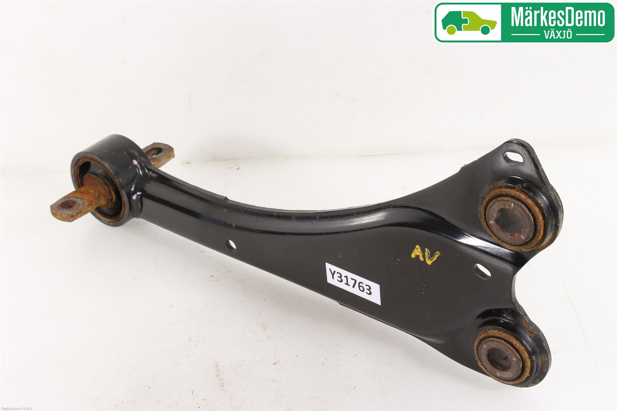 Toyota AURIS 13-19 Bärarm Bak Vänster