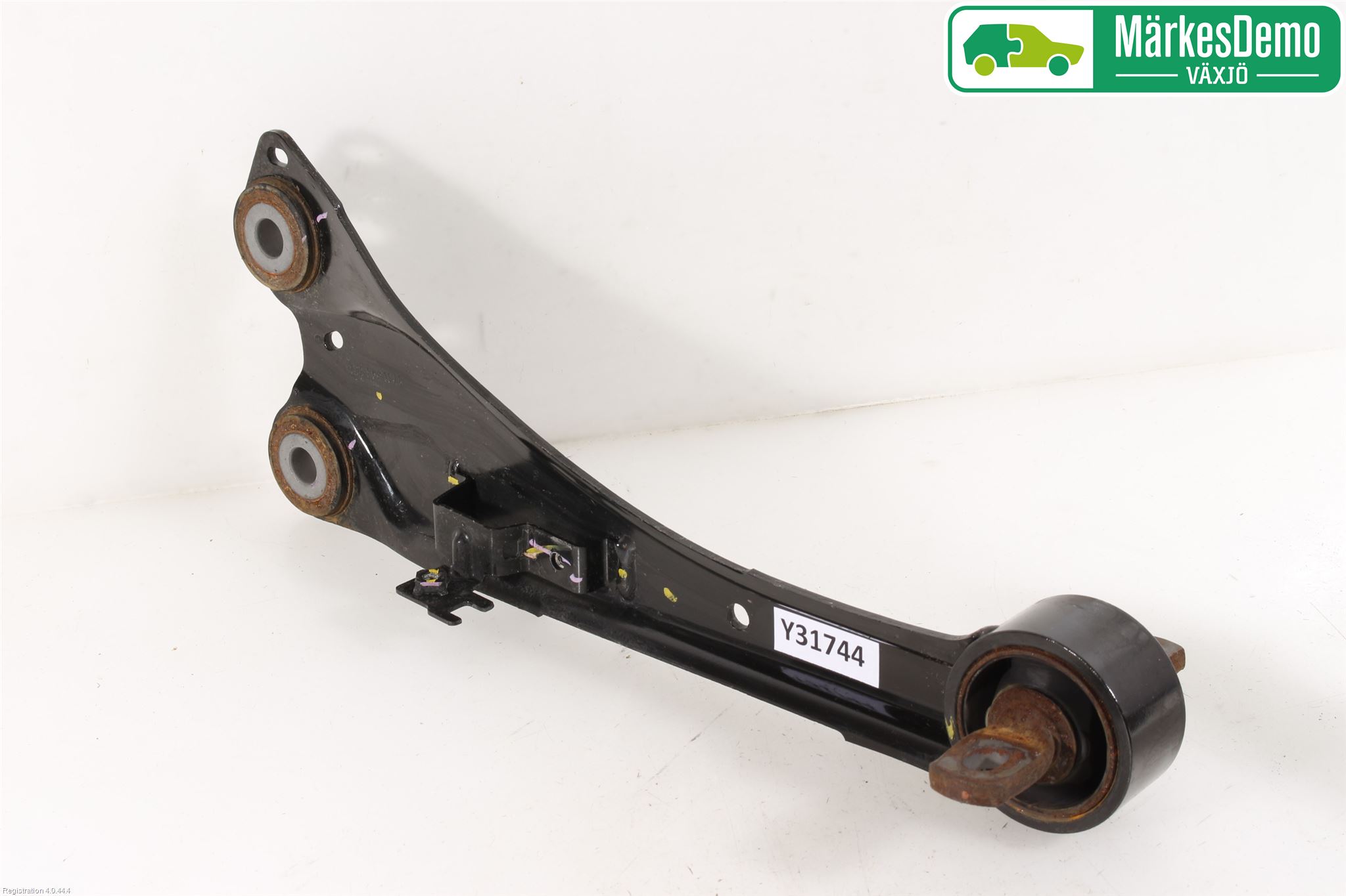 Toyota AURIS 13-19 Bärarm Bak Vänster