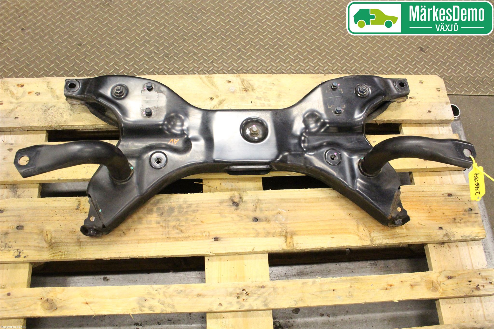 Mitsubishi SPACE STAR 13- Framvagnsbalk