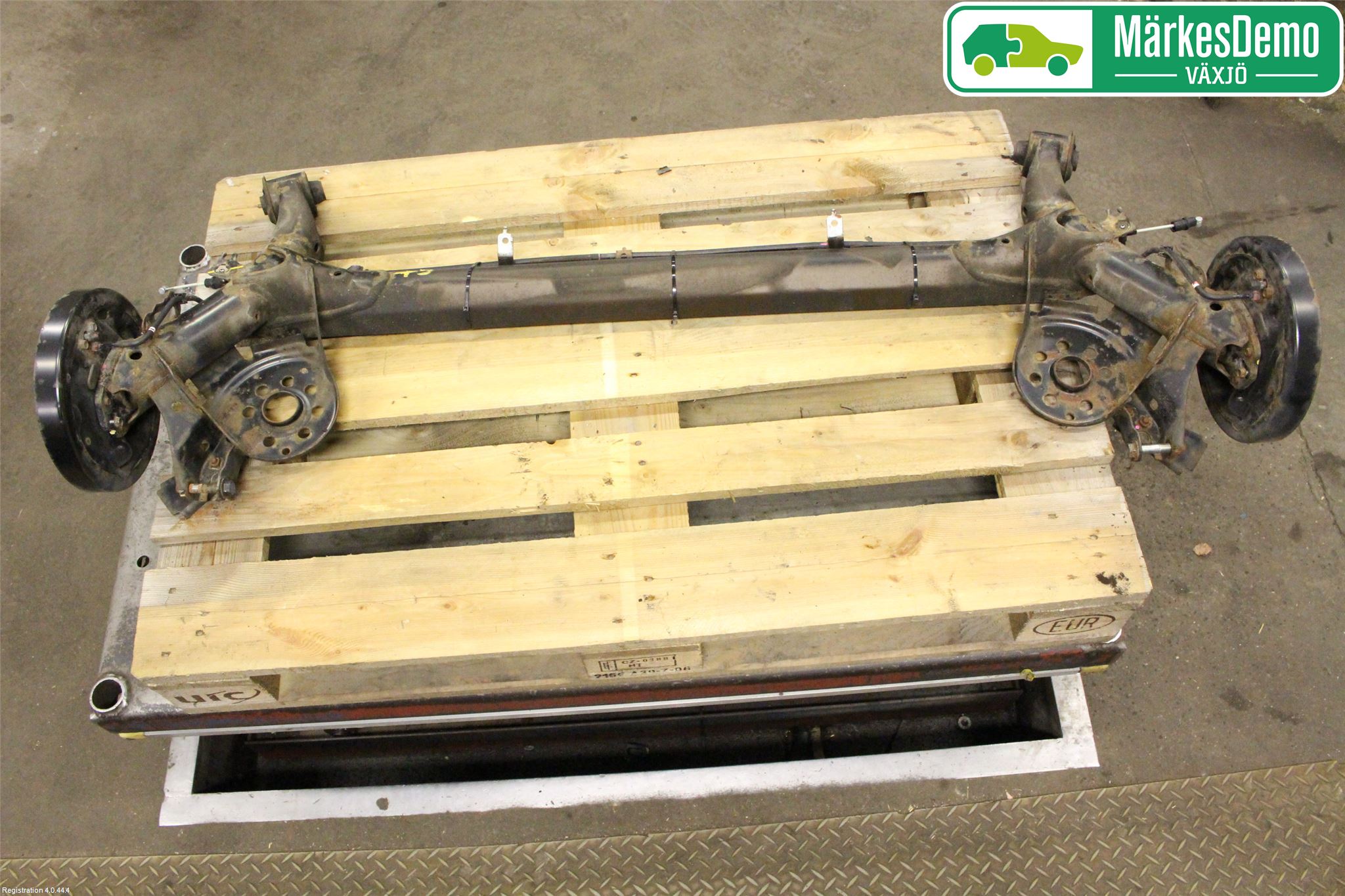 Mitsubishi SPACE STAR 13- Bakaxelbalk