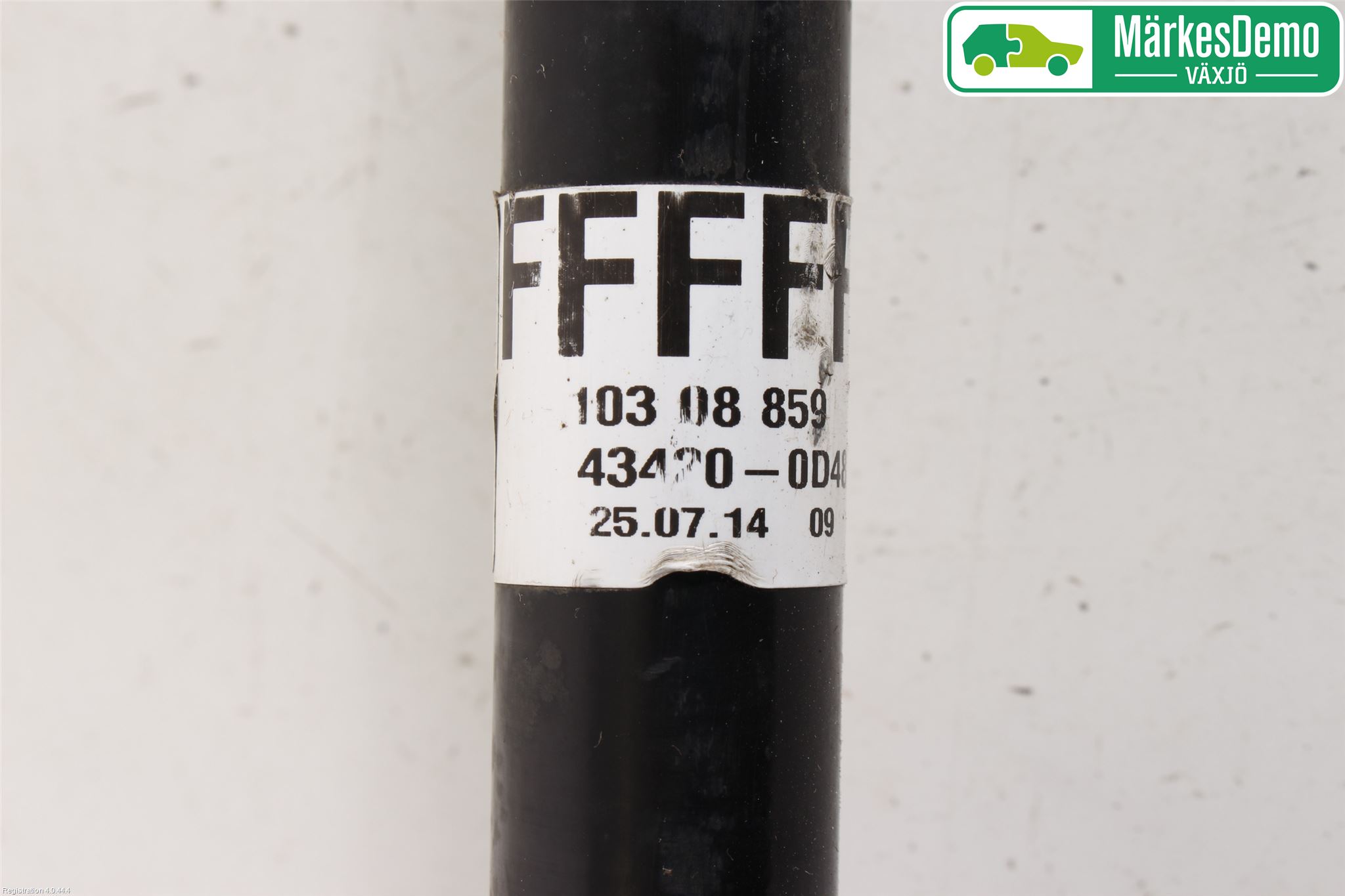 Toyota YARIS XP130 15-20 Drivaxel Fram Vänster
