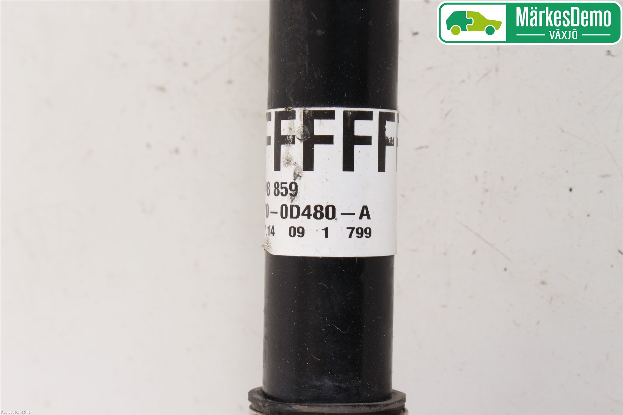 Toyota YARIS XP130 15-20 Drivaxel Fram Vänster
