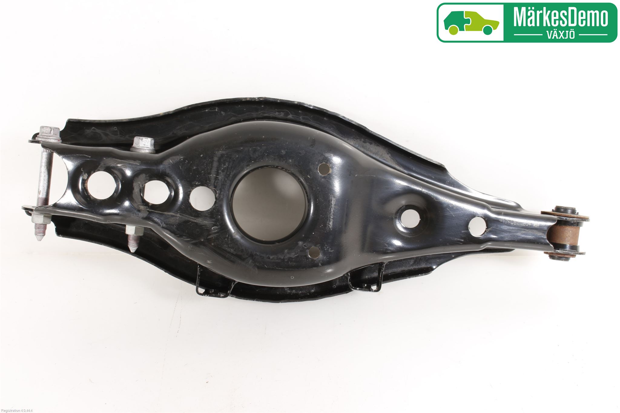 Toyota AURIS 13-19 Bärarm Bak Vänster