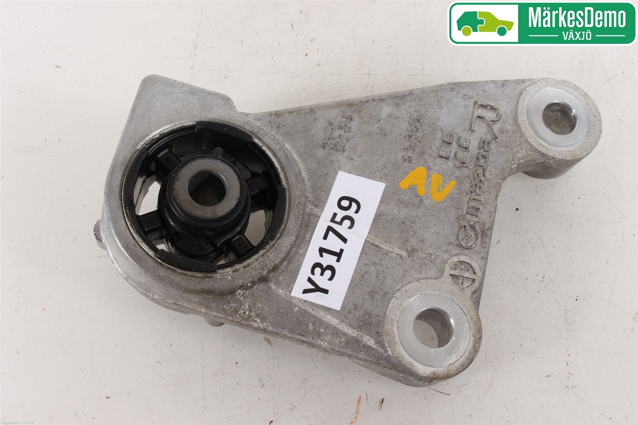 Mazda CX-5 17- Bakaxel Fäste