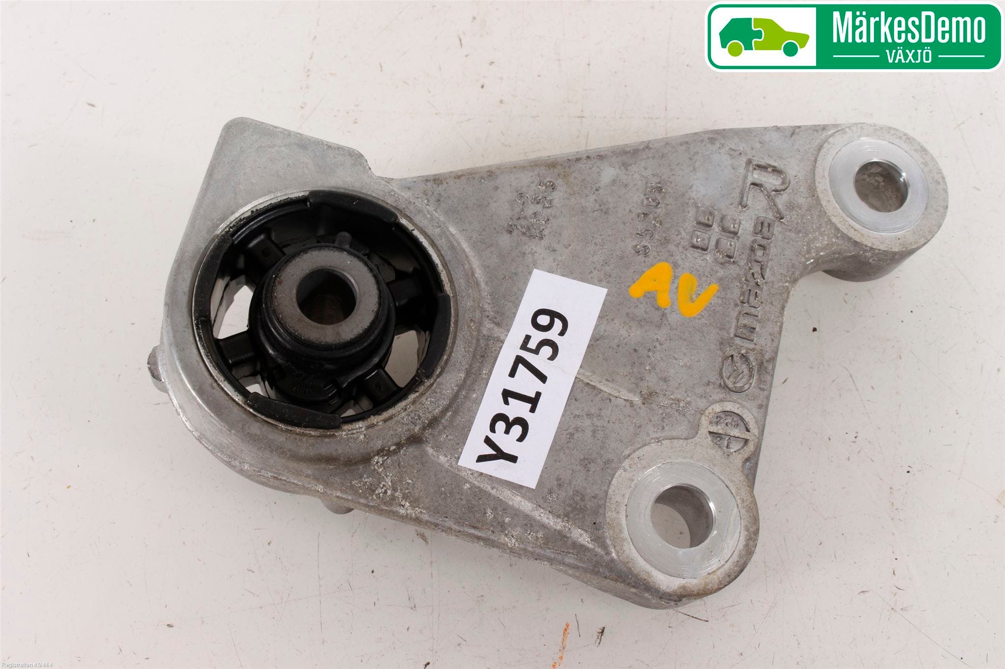 Mazda CX-5 17- Bakaxel Fäste