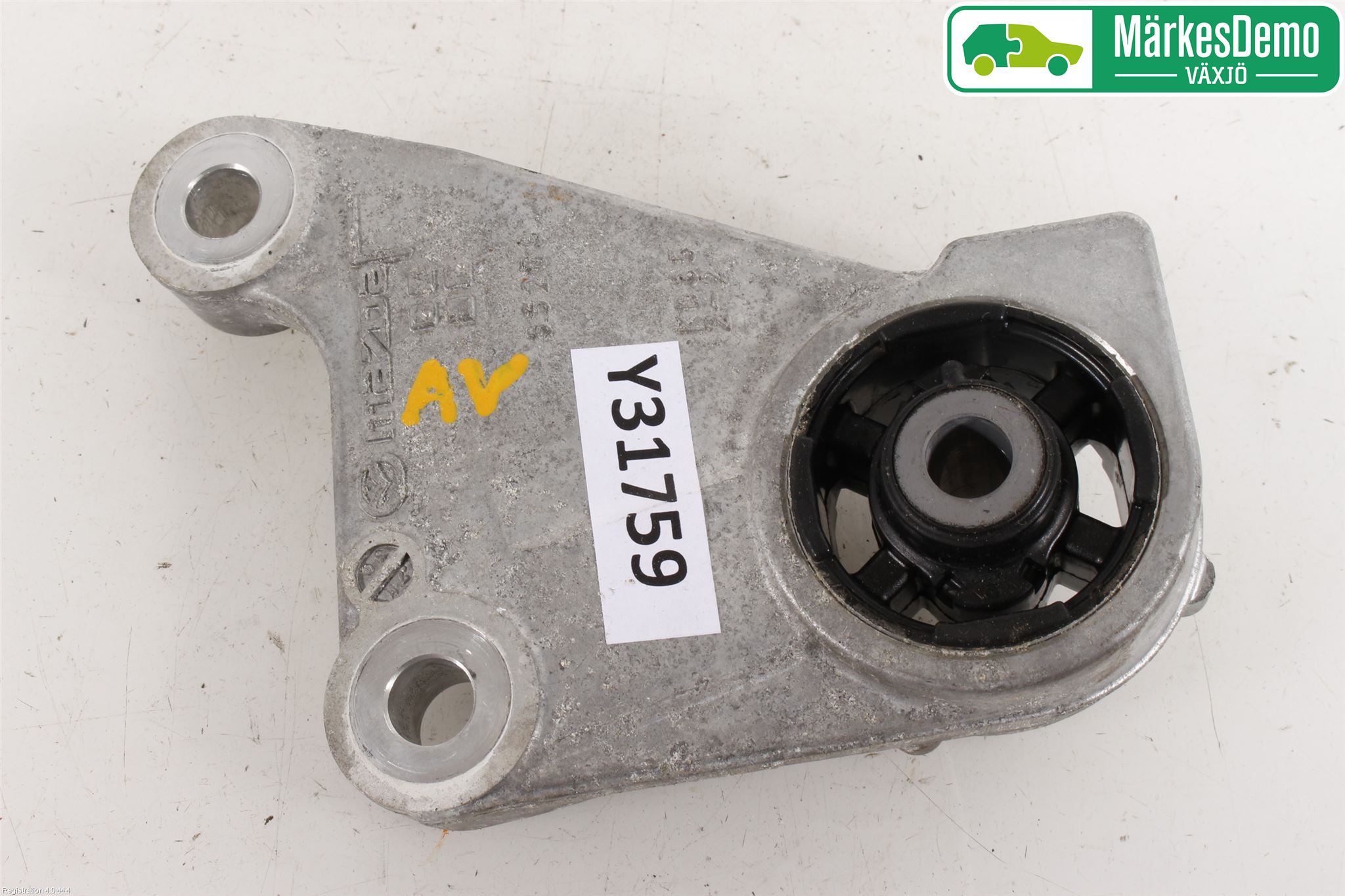 Mazda CX-5 17- Bakaxel Fäste