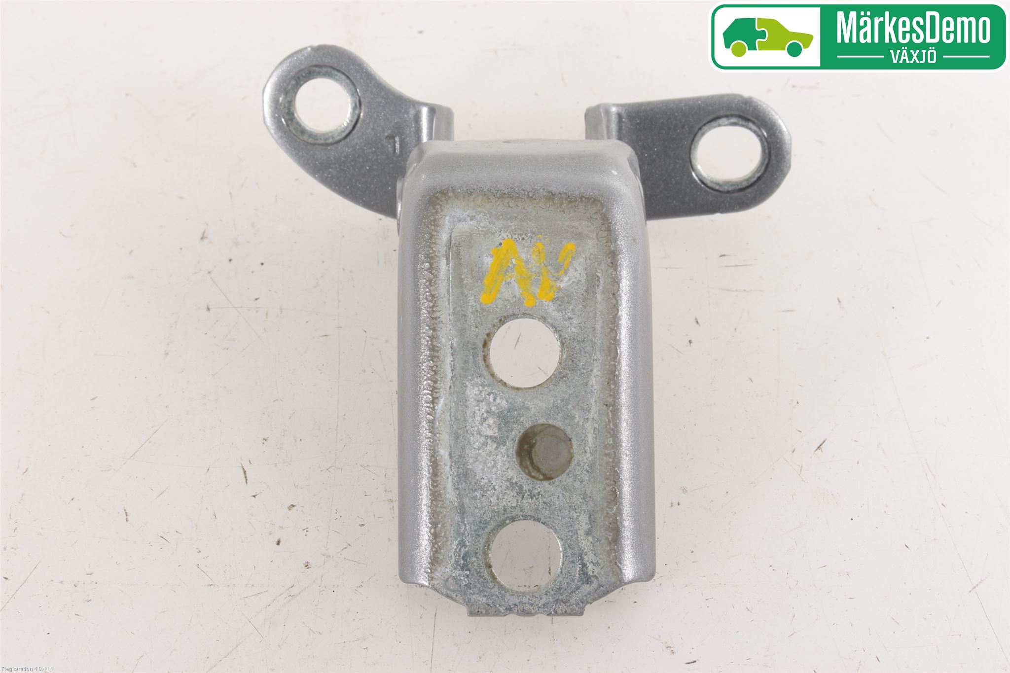 Toyota AURIS 13-19 Dörrgångjärn