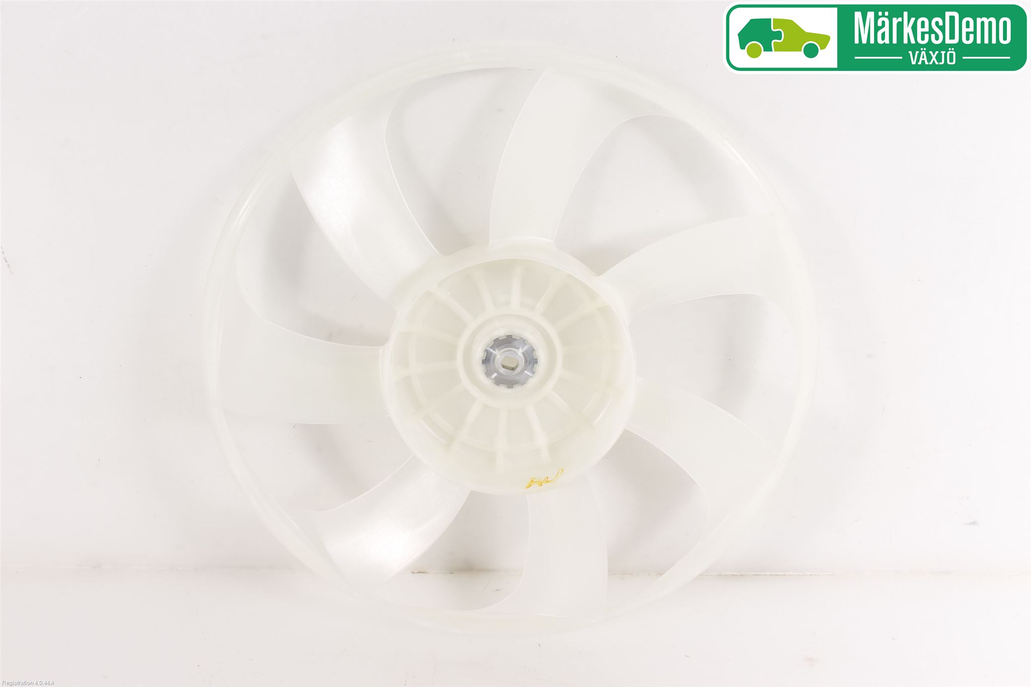 Toyota AURIS 13-19 Kylfläkt-Vinge