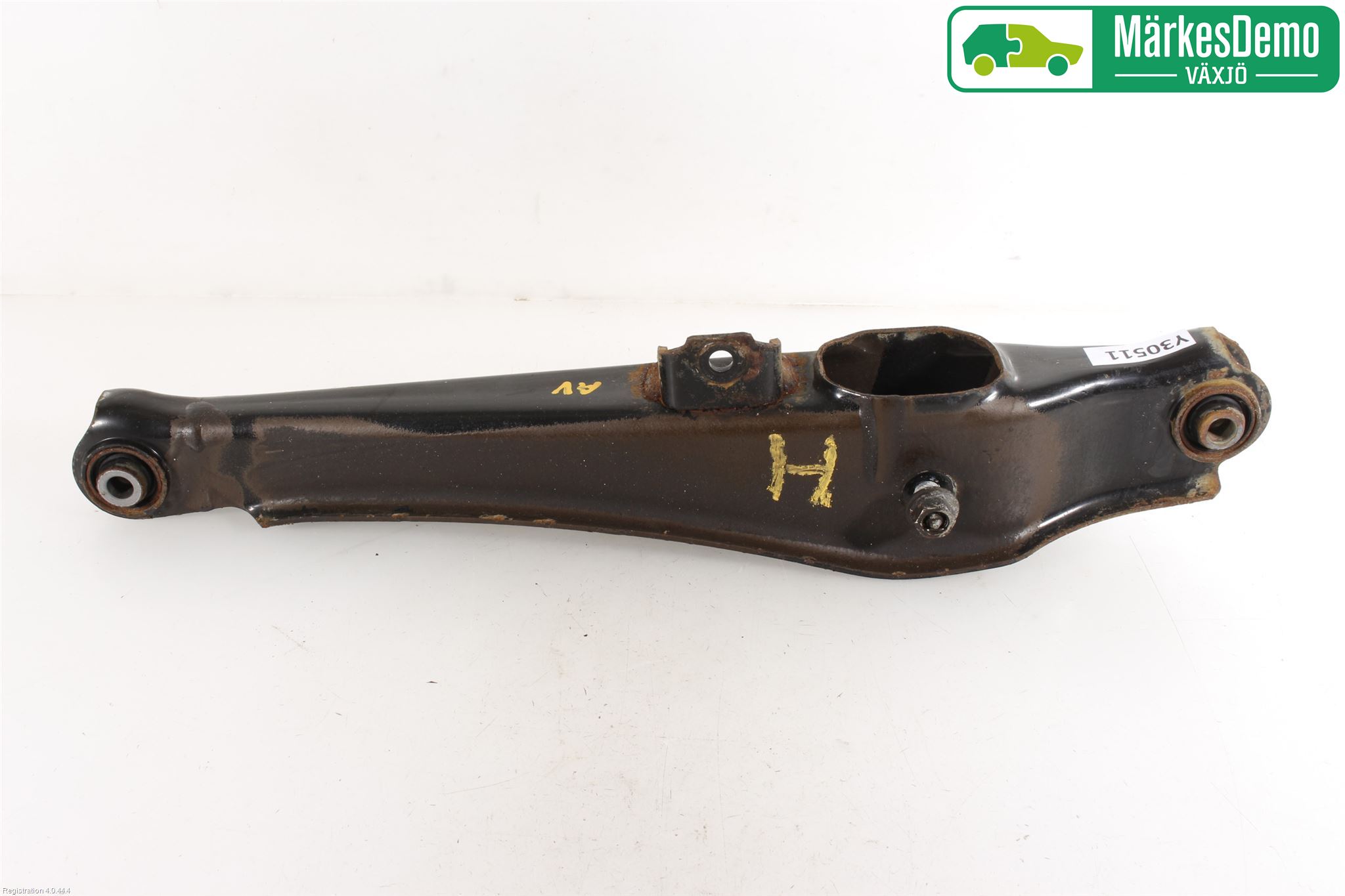 Mitsubishi OUTLANDER 13-21 Bärarm Bak Höger