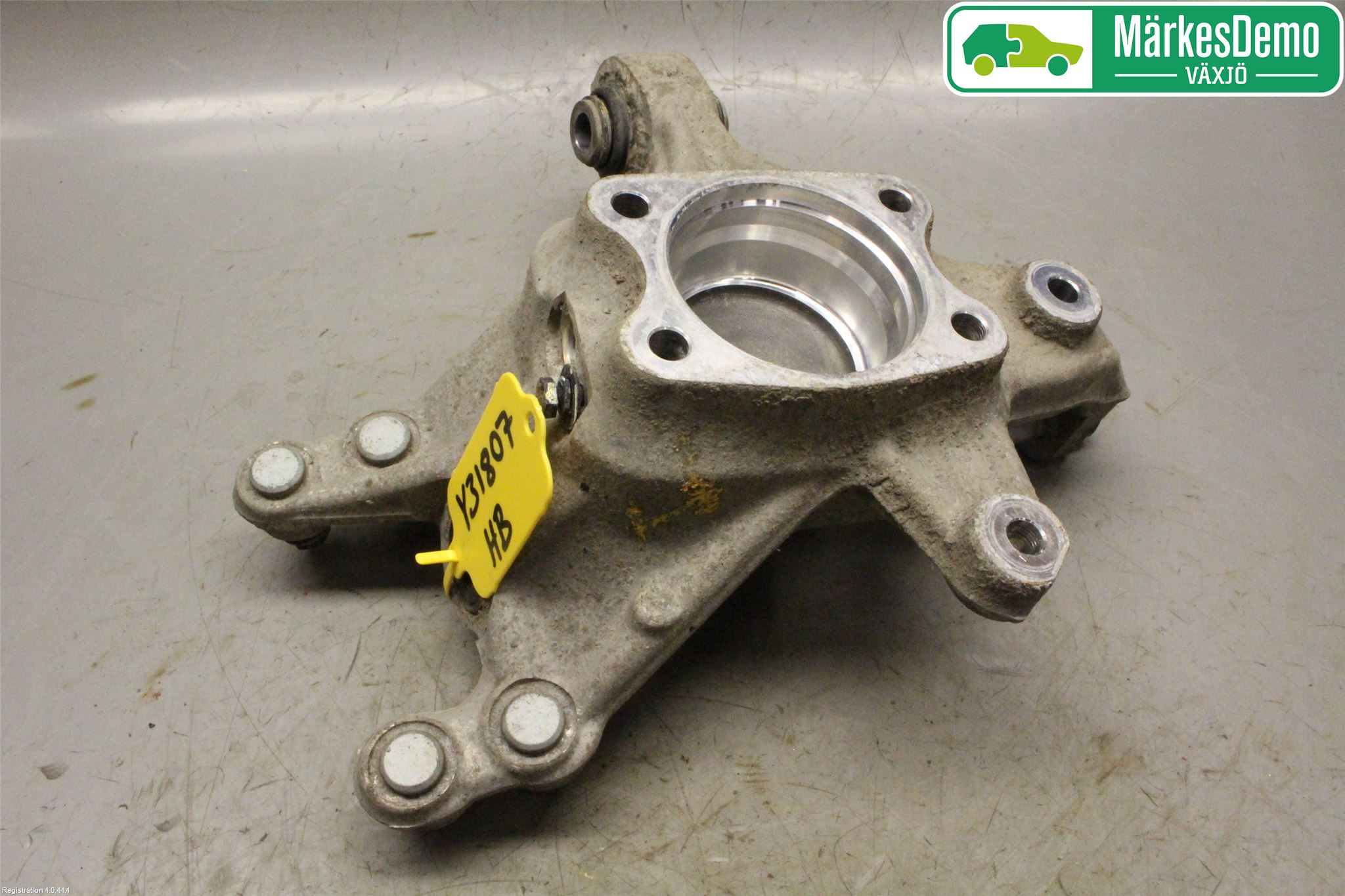 Hyundai i40 16-18 Hjullagerhus-Spindel Hö B