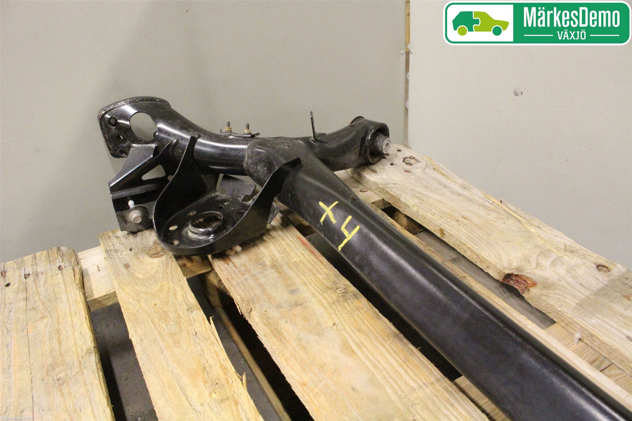 Toyota YARIS XP130 15-20 Bakaxelbalk