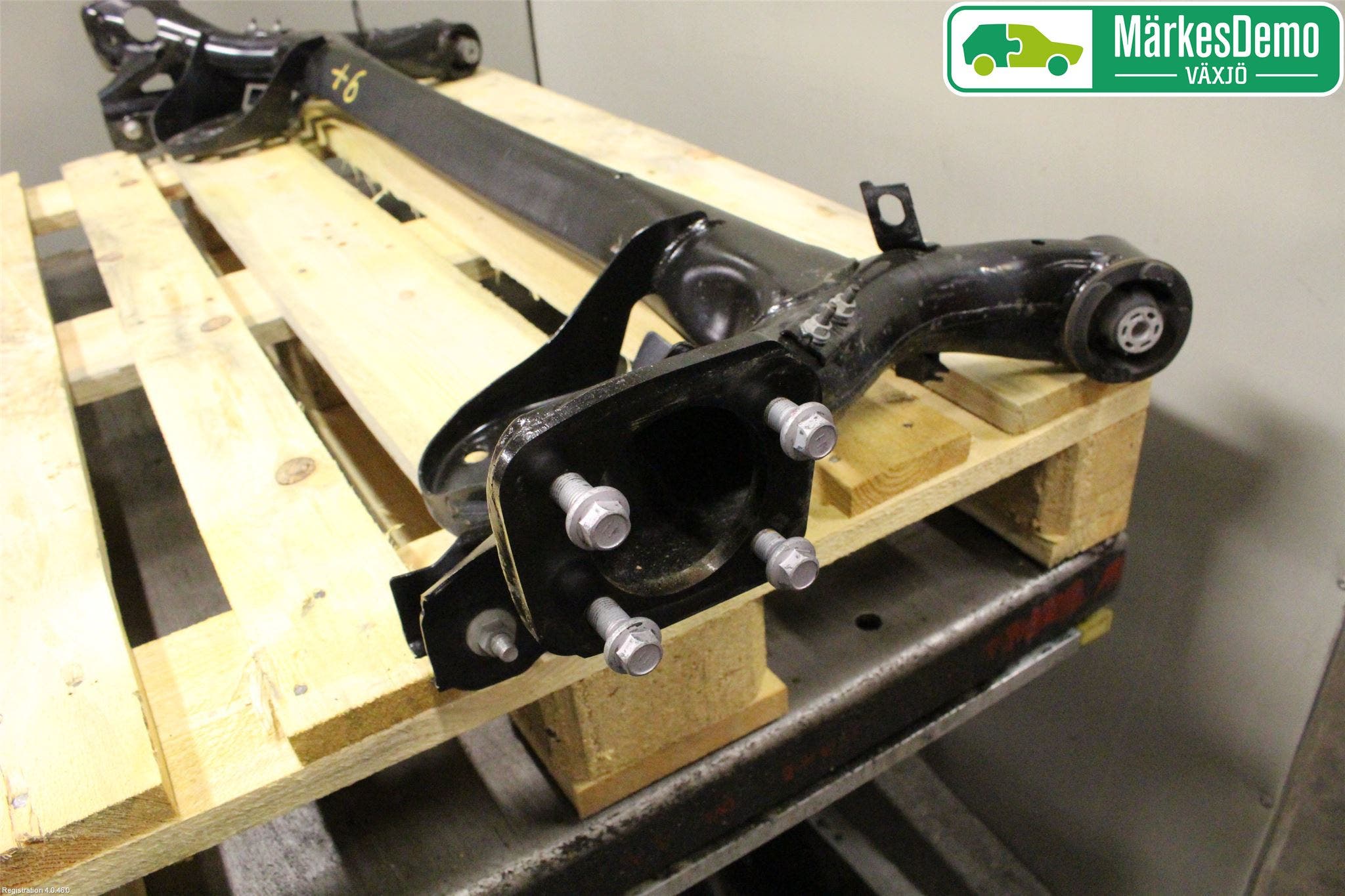 Toyota YARIS XP130 15-20 Bakaxelbalk