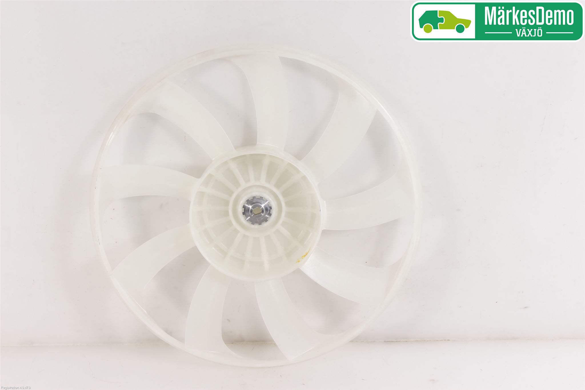 Toyota AURIS 13-19 Kylfläkt-Vinge