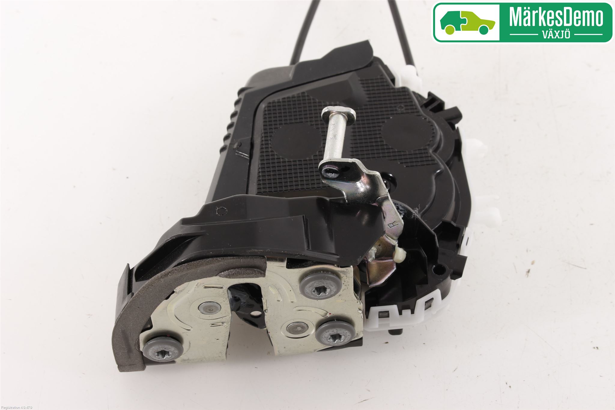 Toyota YARIS XP130 15-20 Låskista-Dörrlås