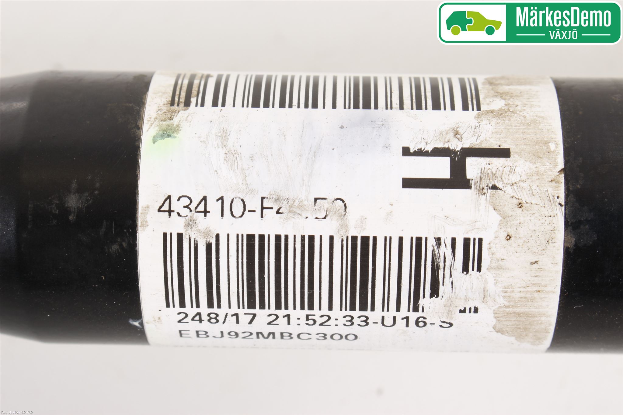 Toyota C-HR 16-23 Drivaxel Fram Höger