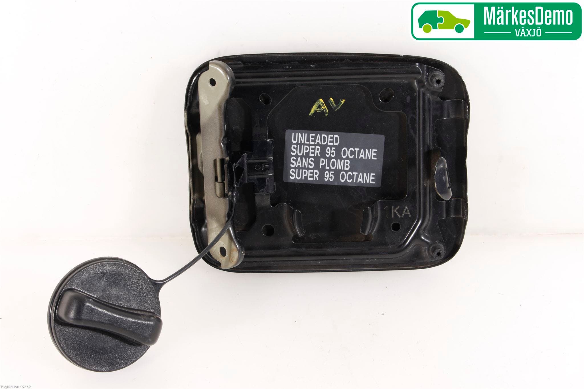 Nissan JUKE 10-14 Tanklucka