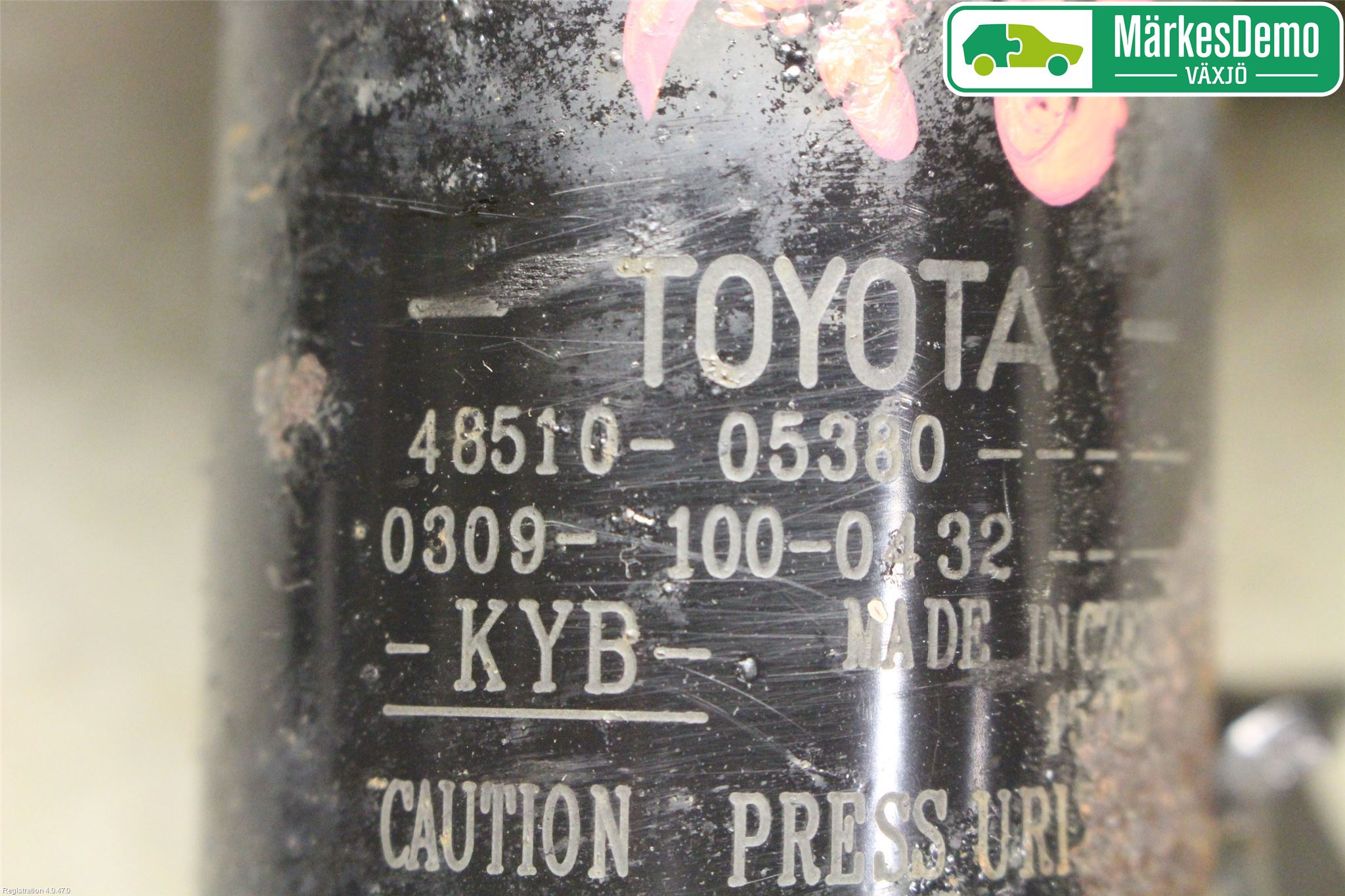 Toyota AVENSIS 16-18 Fjäderben Fram Höger