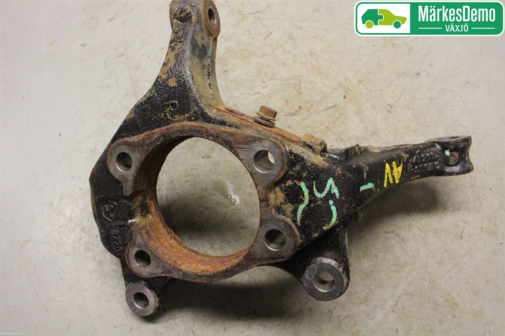 Toyota AVENSIS 16-18 Styrspindel Lagerhus Hö