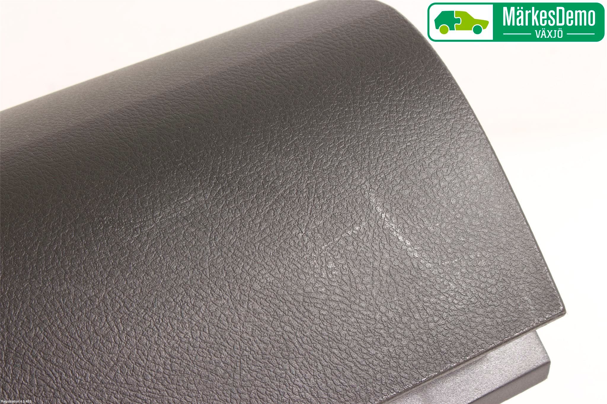 Toyota VERSO 09-18 Handskfack