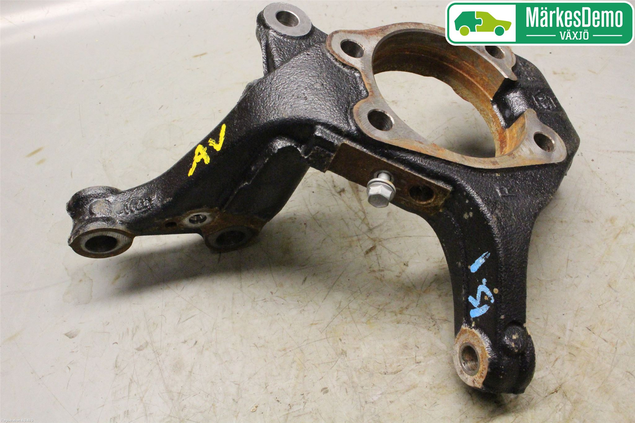 Toyota AURIS 13-19 Styrspindel Lagerhus Hö