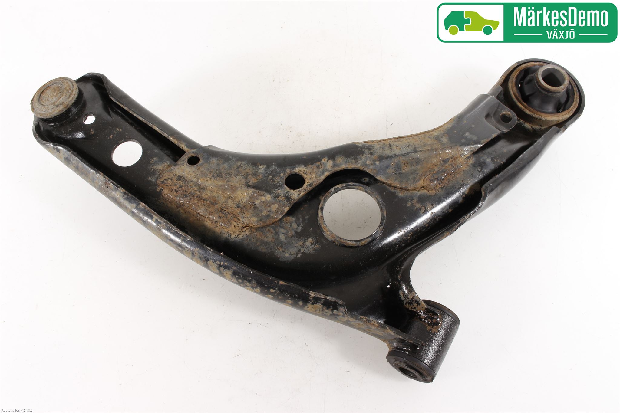 Toyota YARIS XP130 12-14 Bärarm Fram Undre Vä