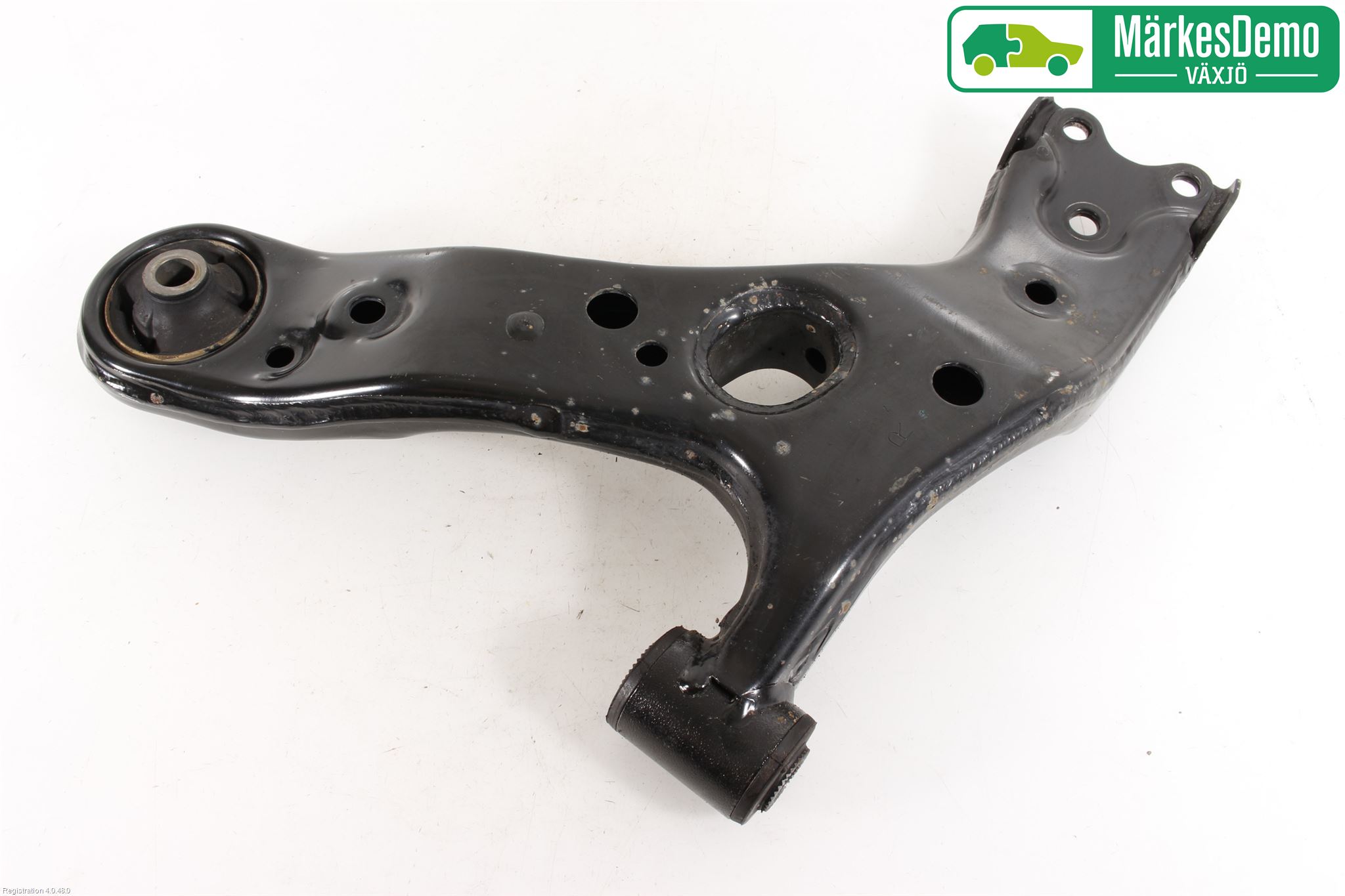 Toyota AURIS 13-19 Bärarm Fram Undre Hö