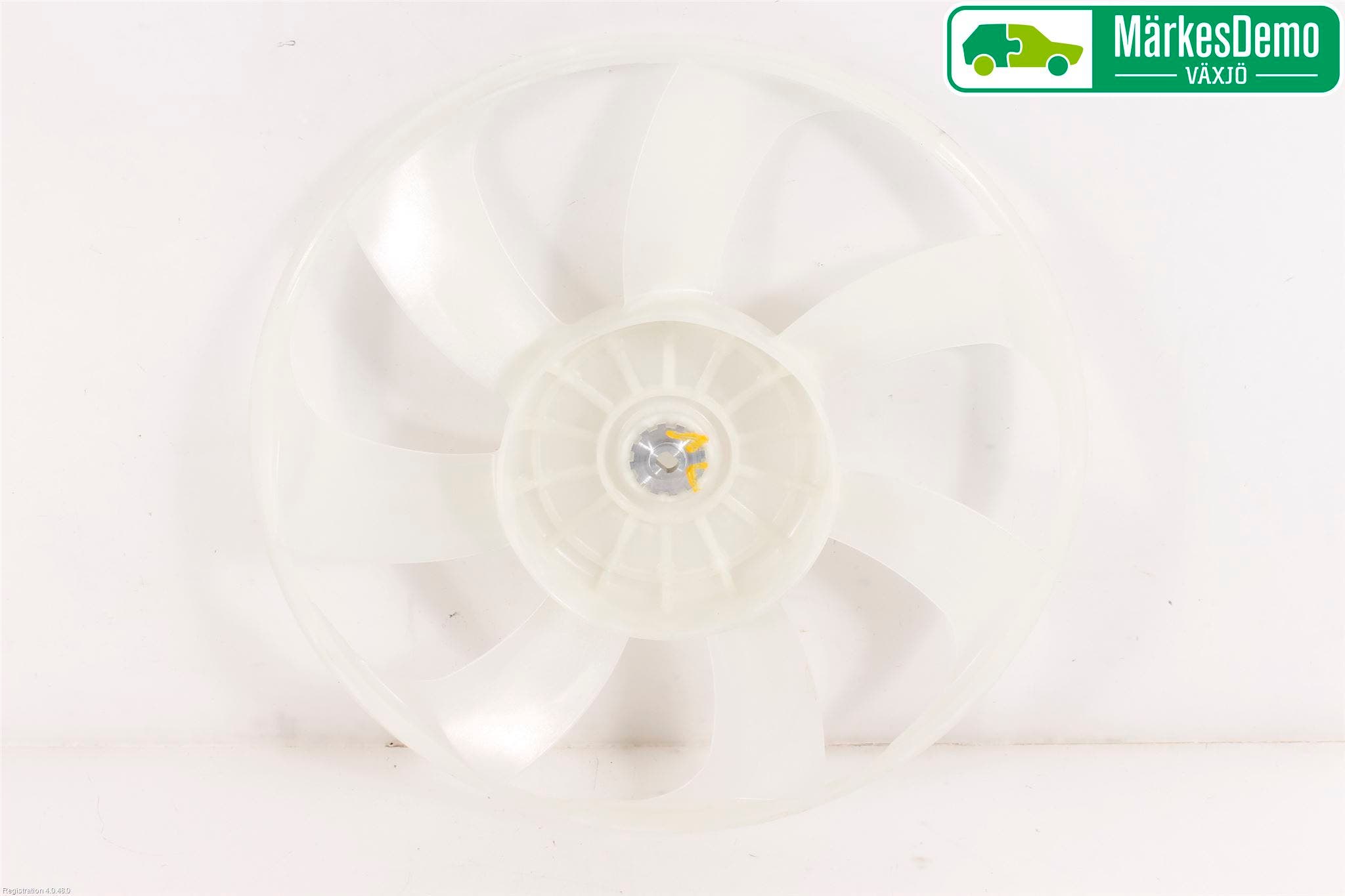 Toyota AURIS 13-19 Kylfläkt-Vinge