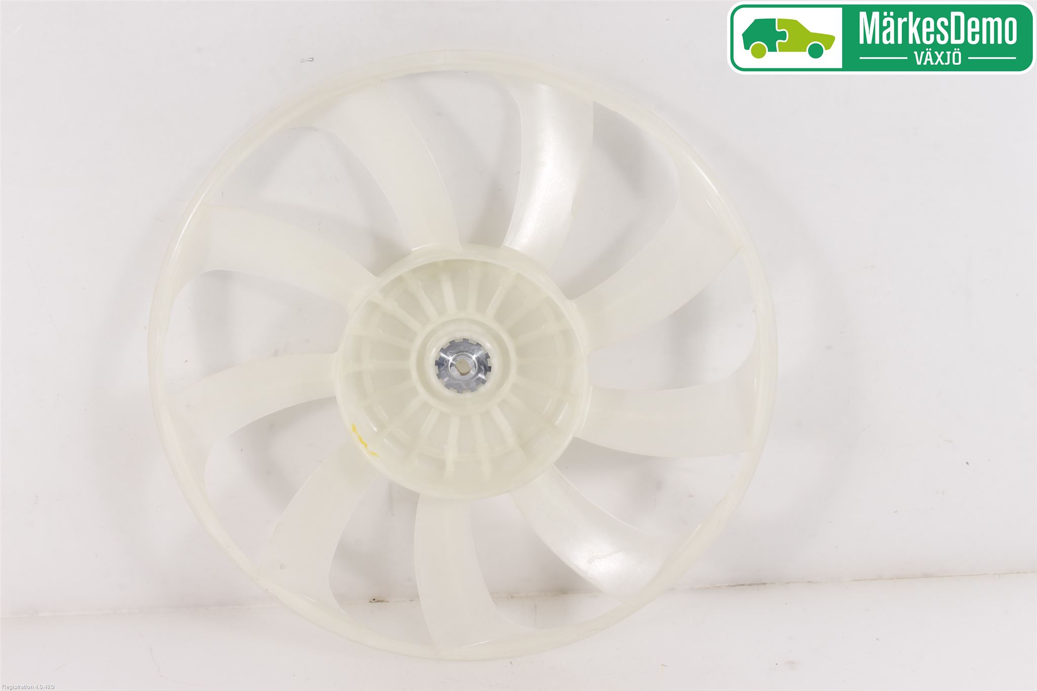 Toyota AURIS 13-19 Kylfläkt-Vinge