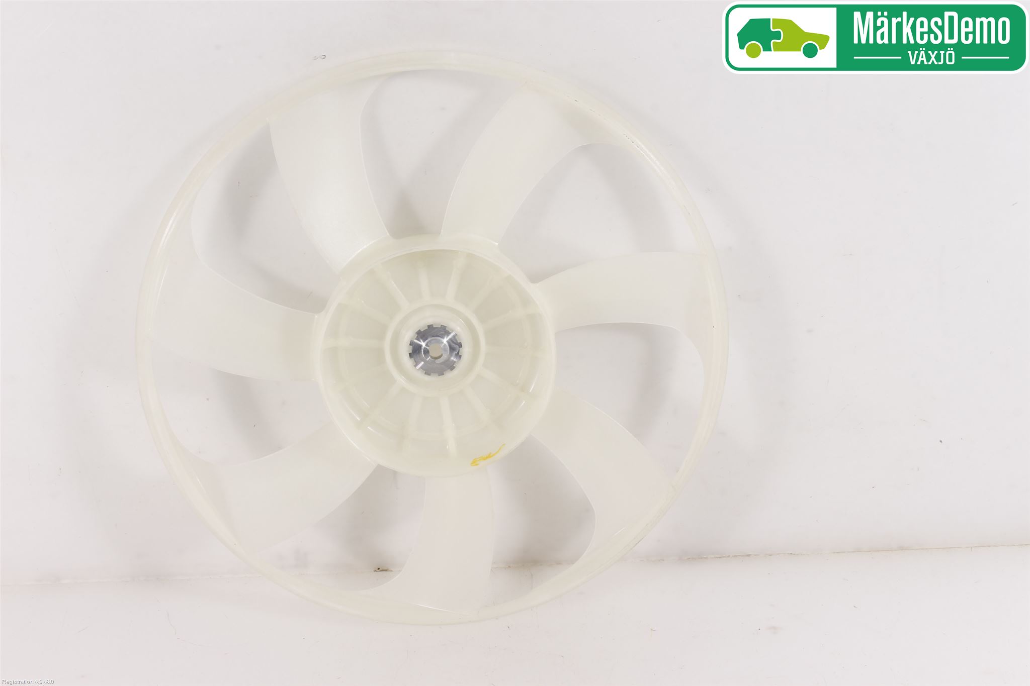 Toyota AURIS 13-19 Kylfläkt-Vinge