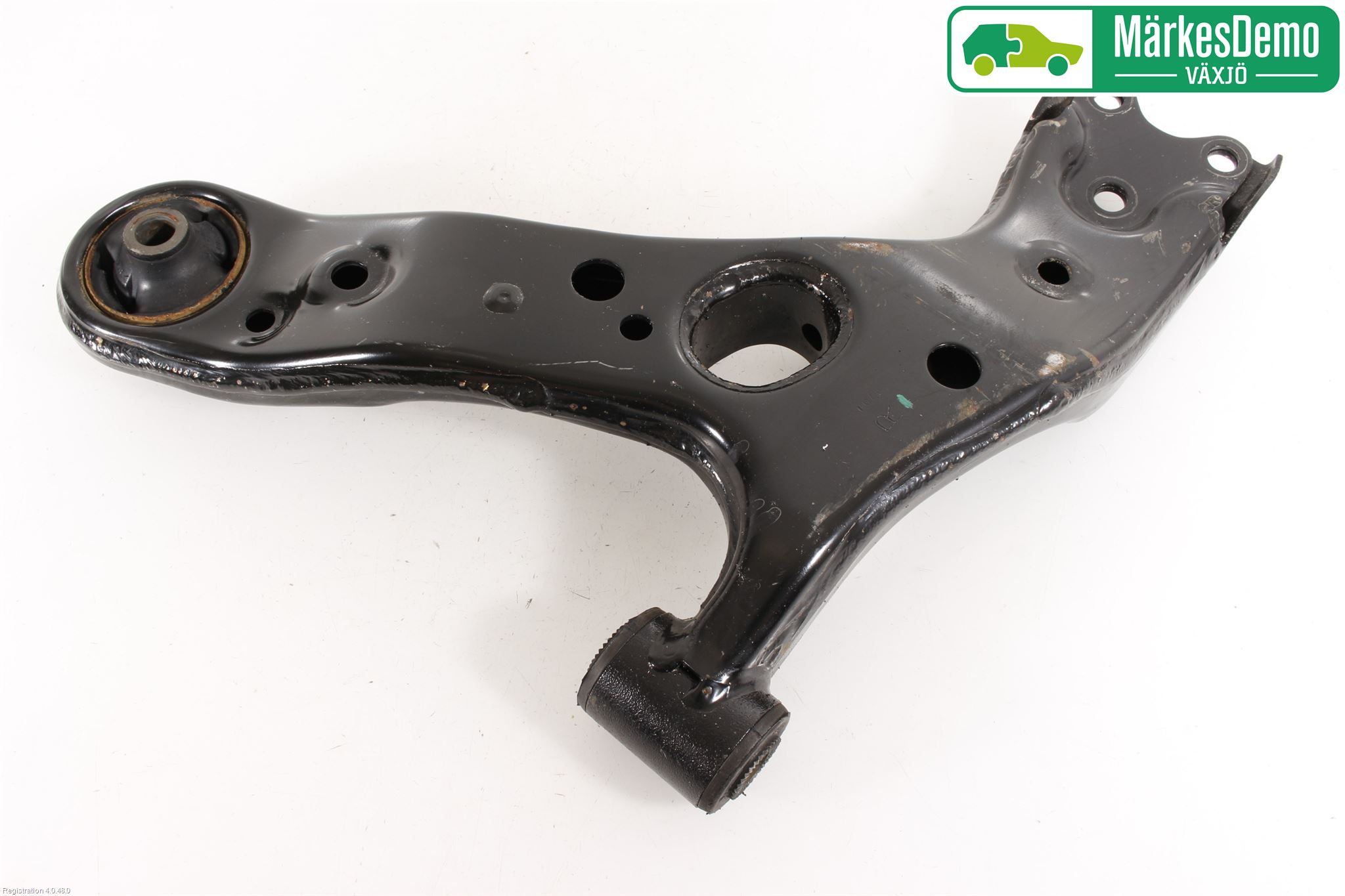 Toyota AURIS 13-19 Bärarm Fram Undre Hö