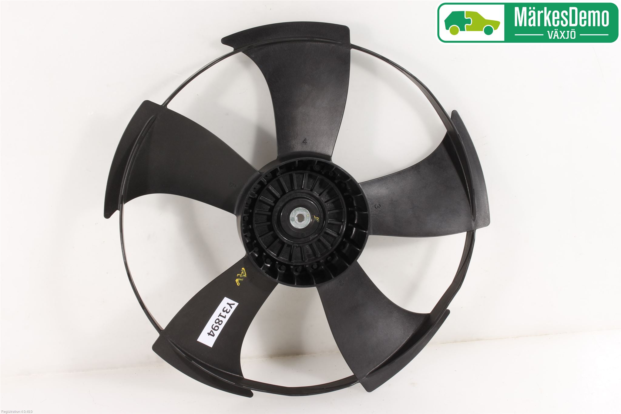 Suzuki SWIFT 17-24 Kylfläkt-Vinge