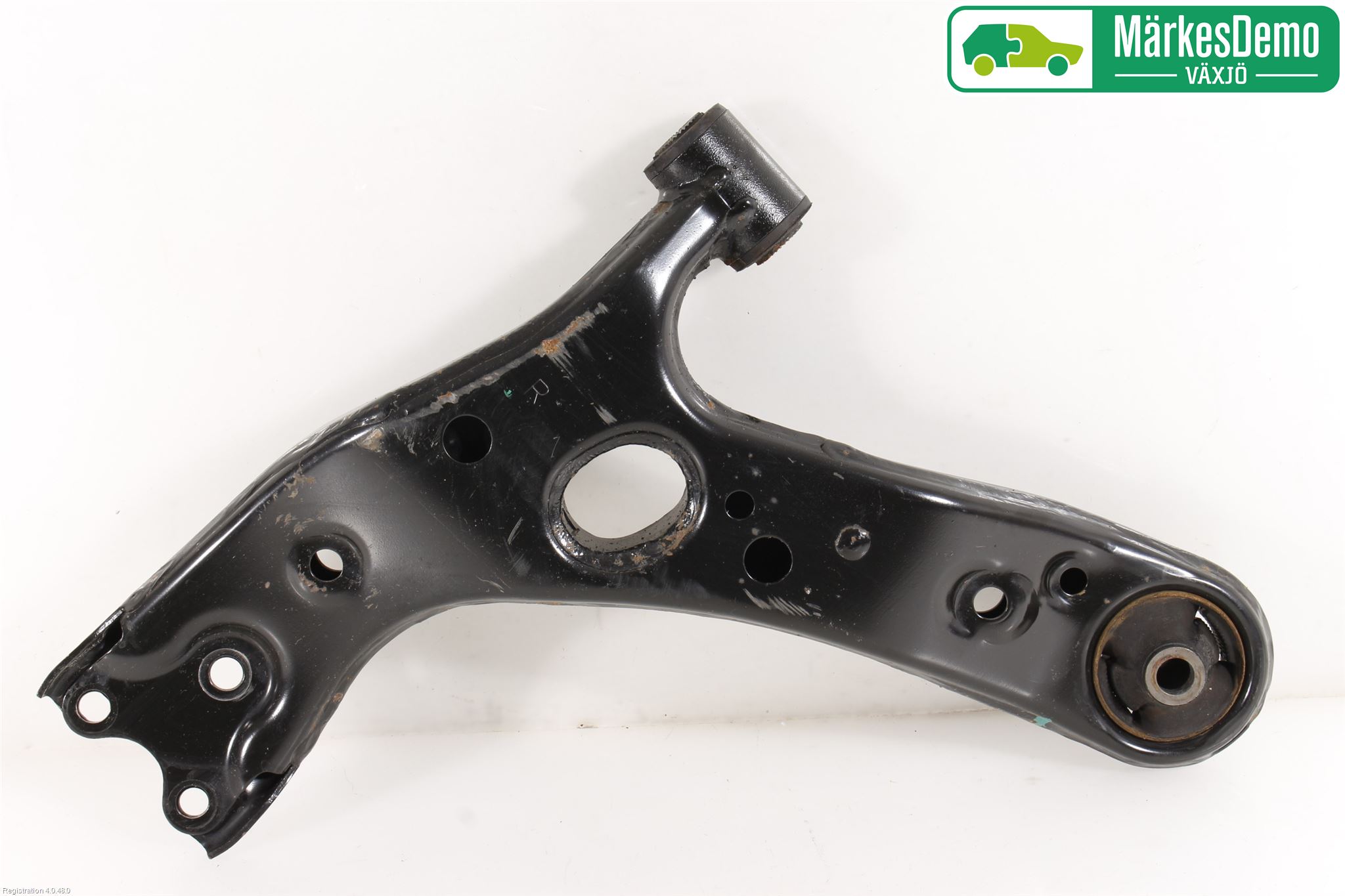Toyota AURIS 13-19 Bärarm Fram Undre Hö
