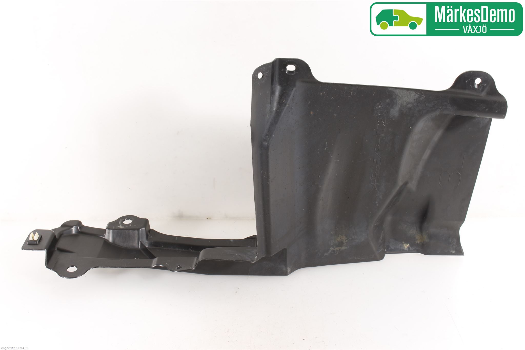 Toyota PRIUS (ZVW50) 16-21 Hasplåt Plåt-Plast