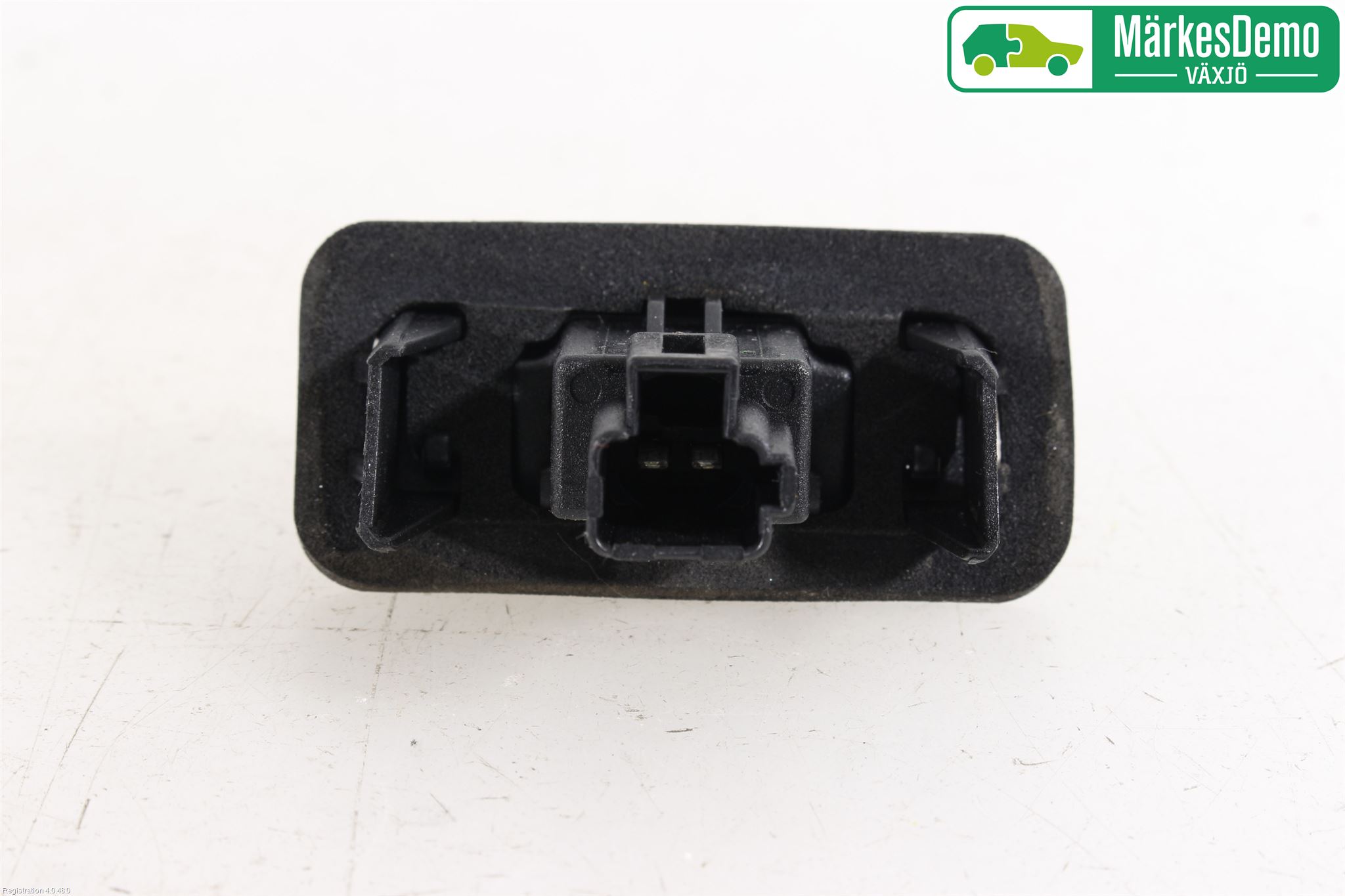 Toyota YARIS XP130 15-20 Skylt Belysning