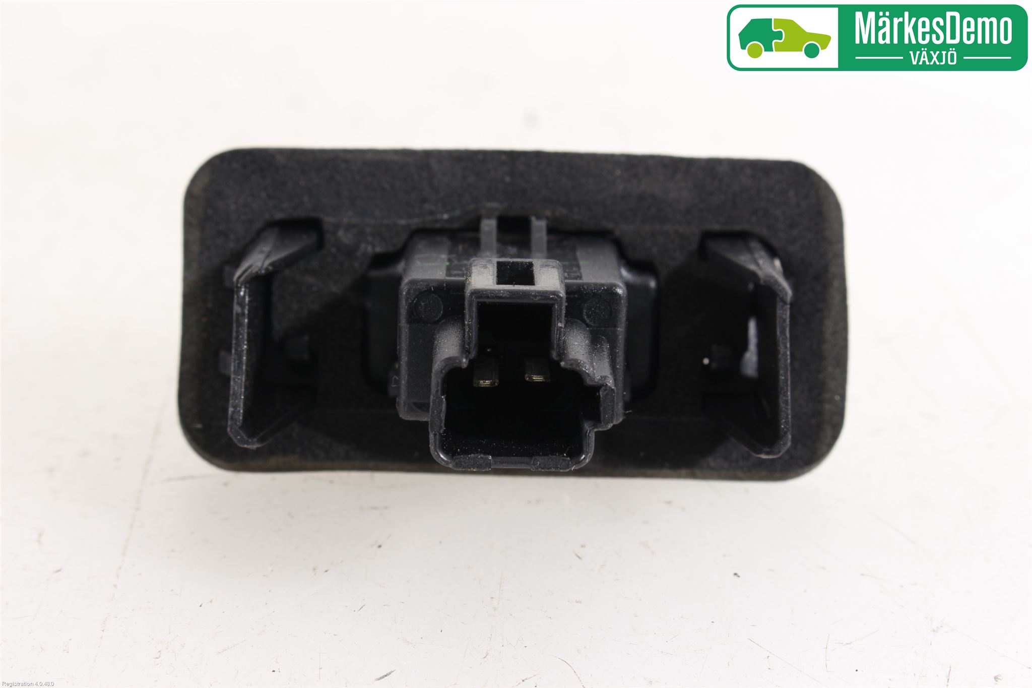 Toyota YARIS XP130 15-20 Skylt Belysning