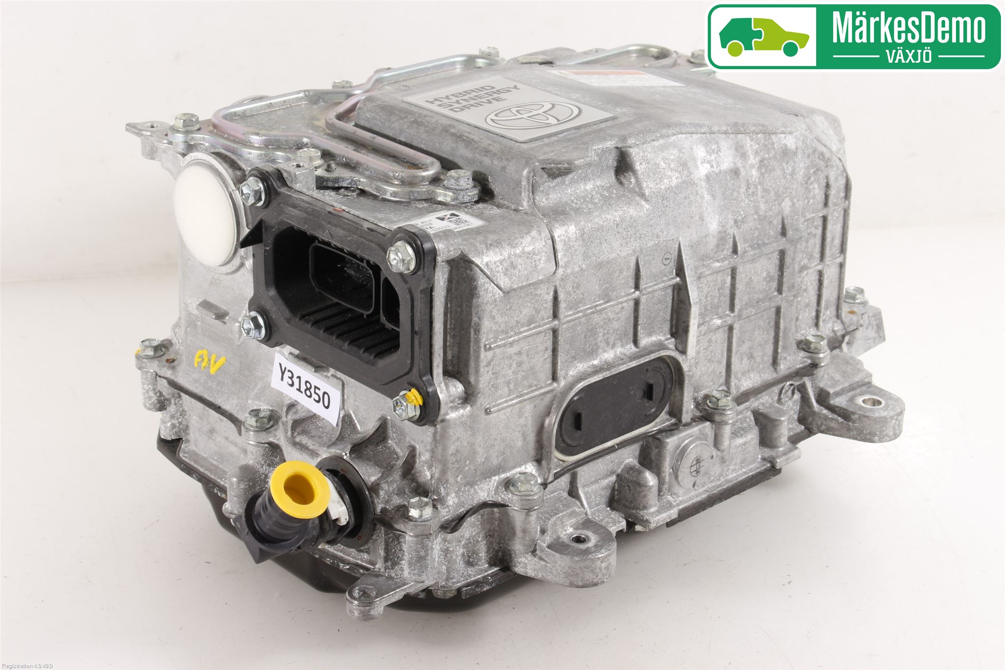 Toyota YARIS XP130 15-20 Hybridconverter
