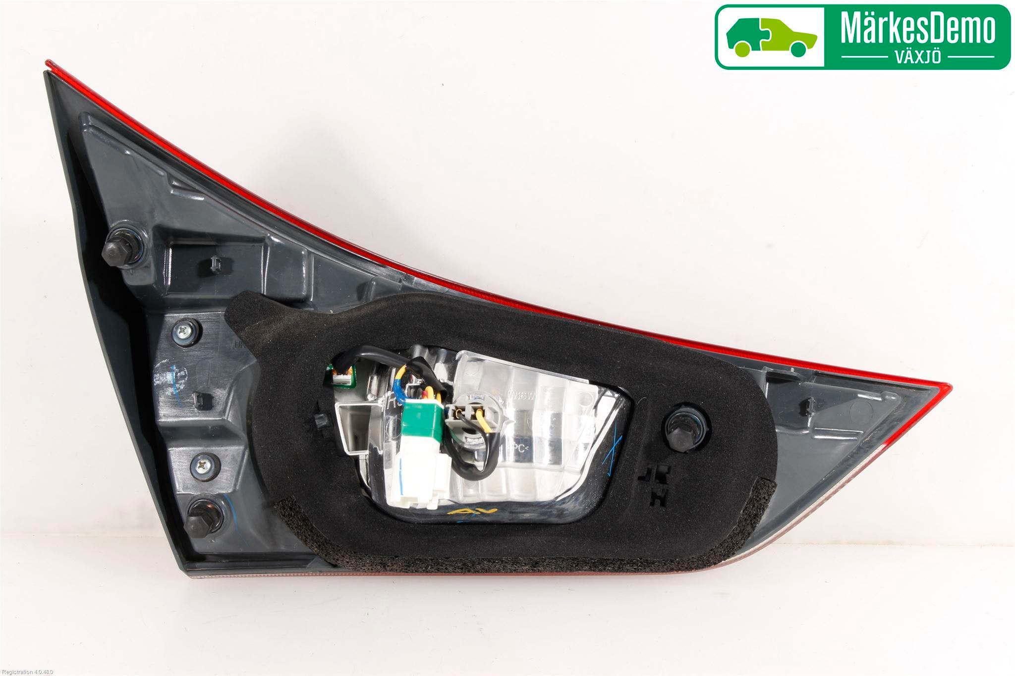 Toyota AURIS 13-19 Bakljus Lucka Hö