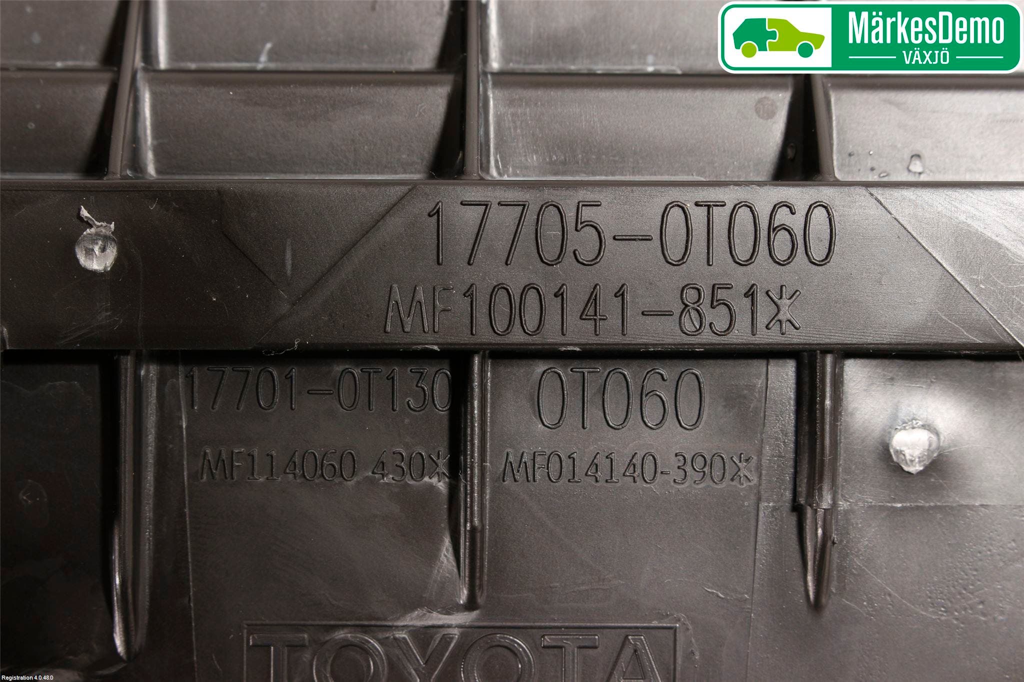 Toyota AURIS 13-19 Luftrenare