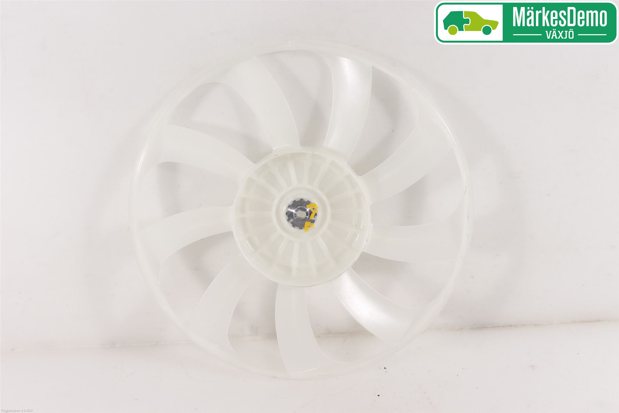 Toyota AURIS 13-19 Kylfläkt-Vinge