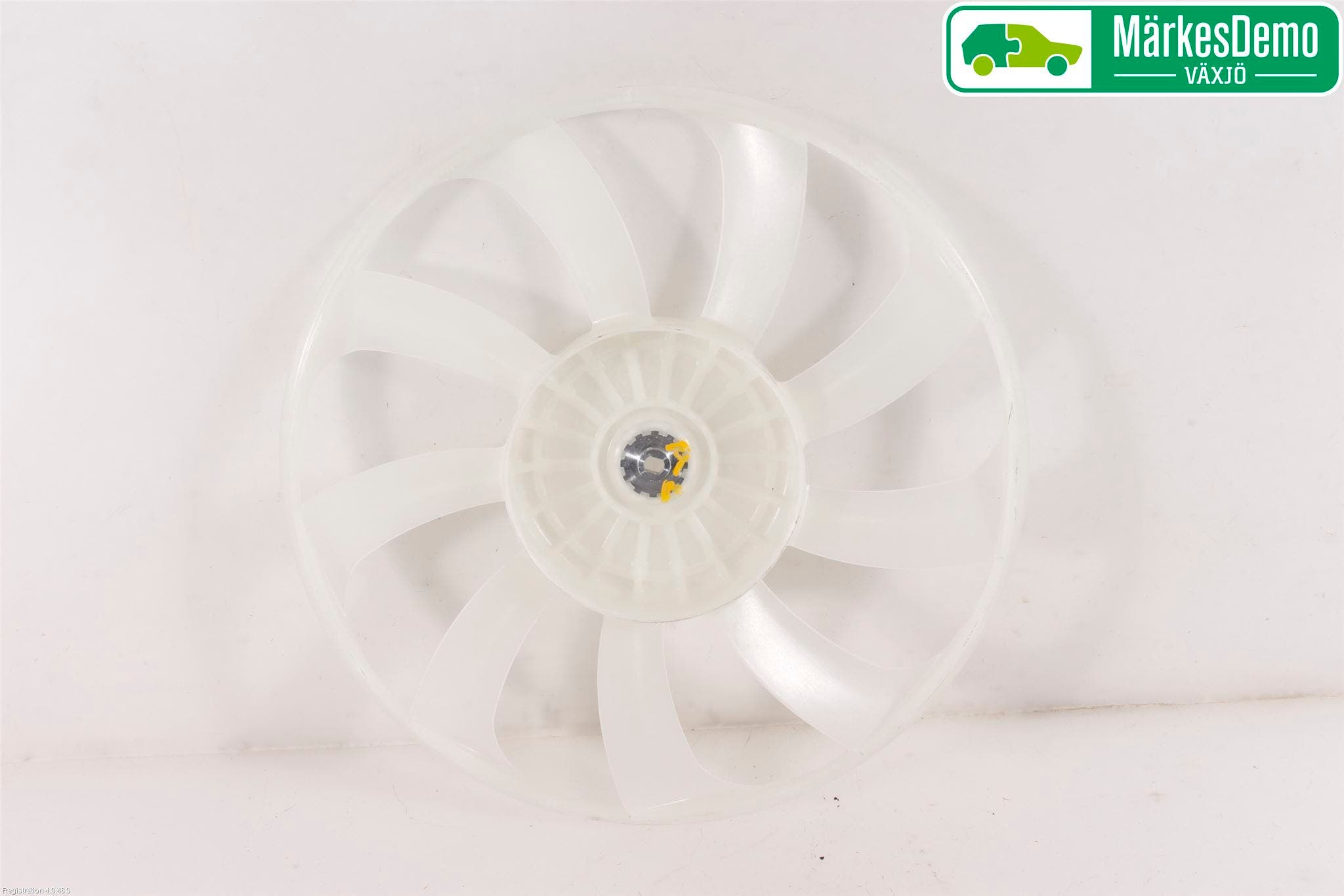 Toyota AURIS 13-19 Kylfläkt-Vinge