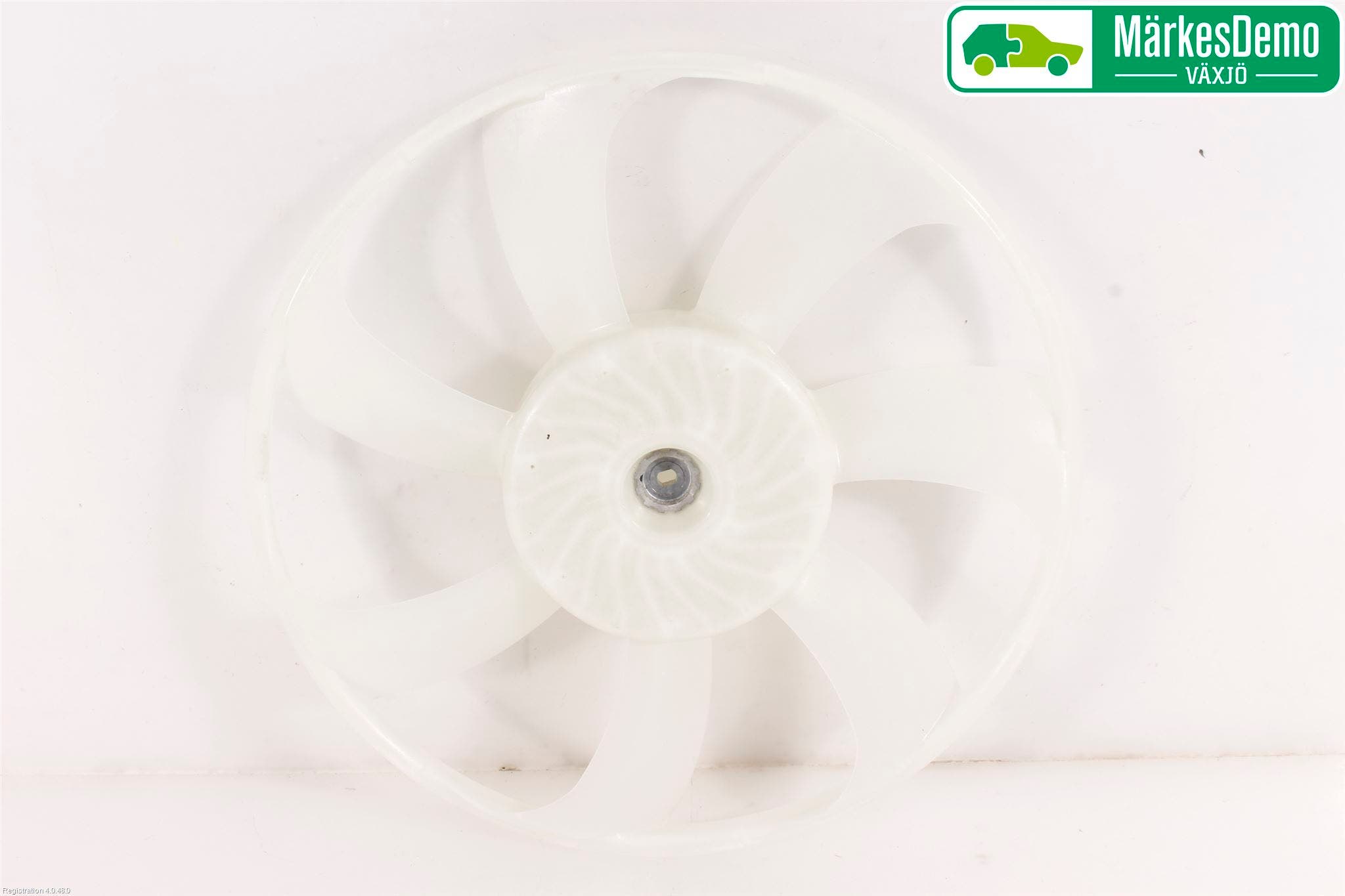 Toyota AURIS 13-19 Kylfläkt-Vinge