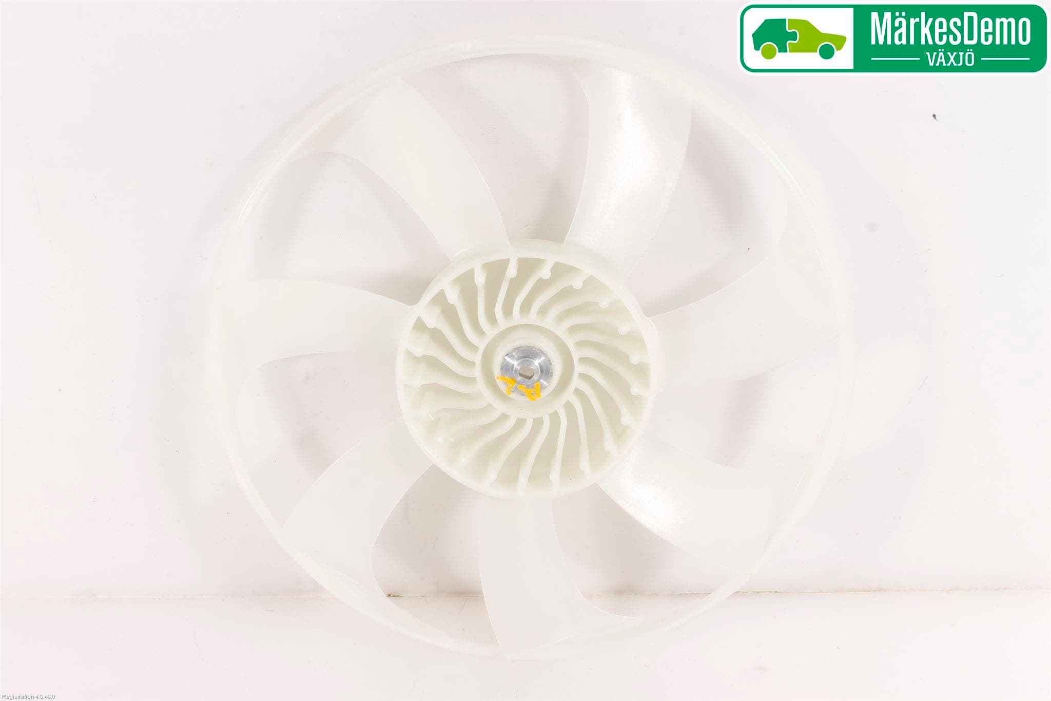 Toyota AURIS 13-19 Kylfläkt-Vinge